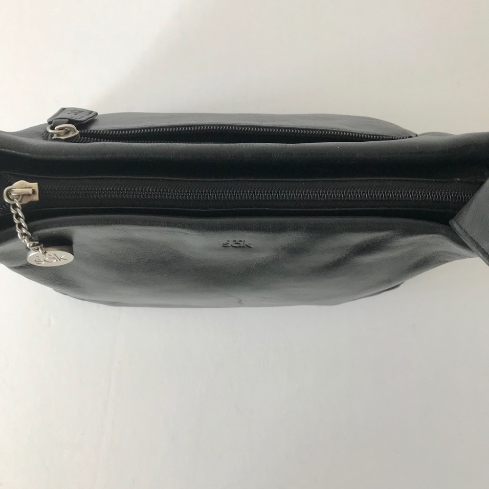 The Sak Soft Black Leather Shoulder Bag - Picture 6 of 7